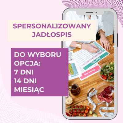 dłonie kobiety ze złotymi bransoletkami piszą coś w notatniku